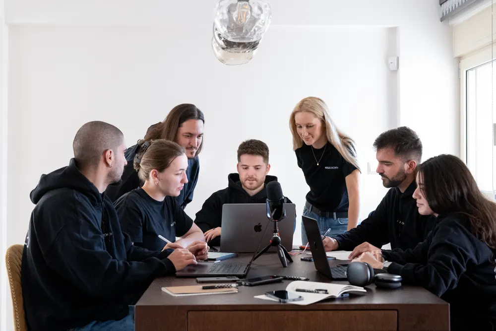 Working session at the HoloGrowth team meetup